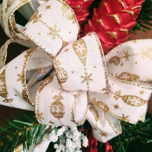 Hand Crafted Grapevine Christmas Wreath, Greenery, Ribbon and Ornaments 18" - Picture 3 of 8